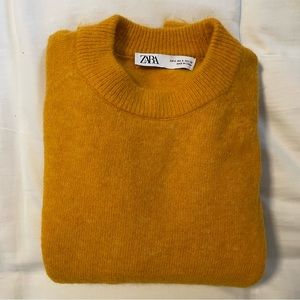 ZARA SWEATER